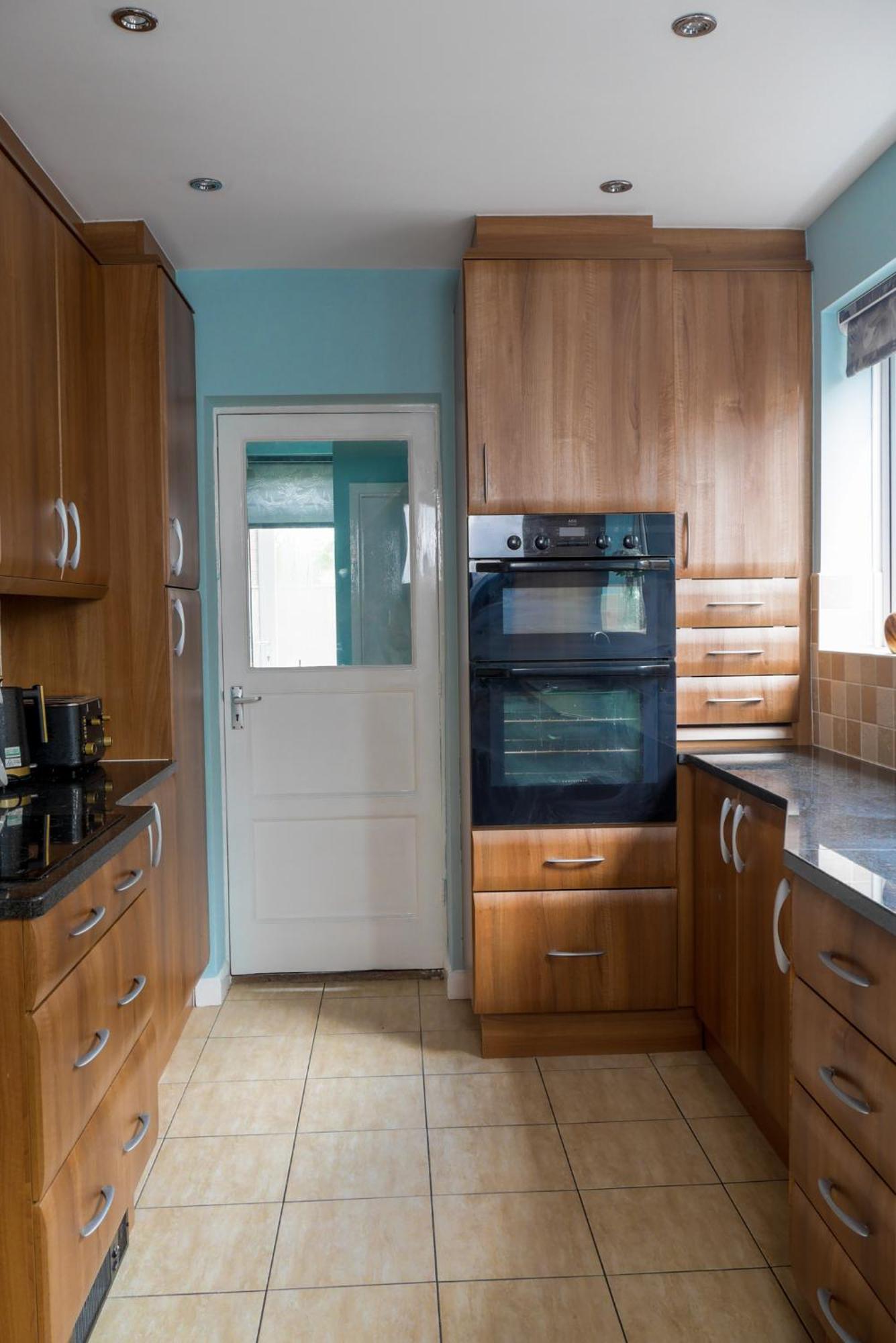 Modern 4 Bedroom Detatched House Стоктон-он-Тис Экстерьер фото