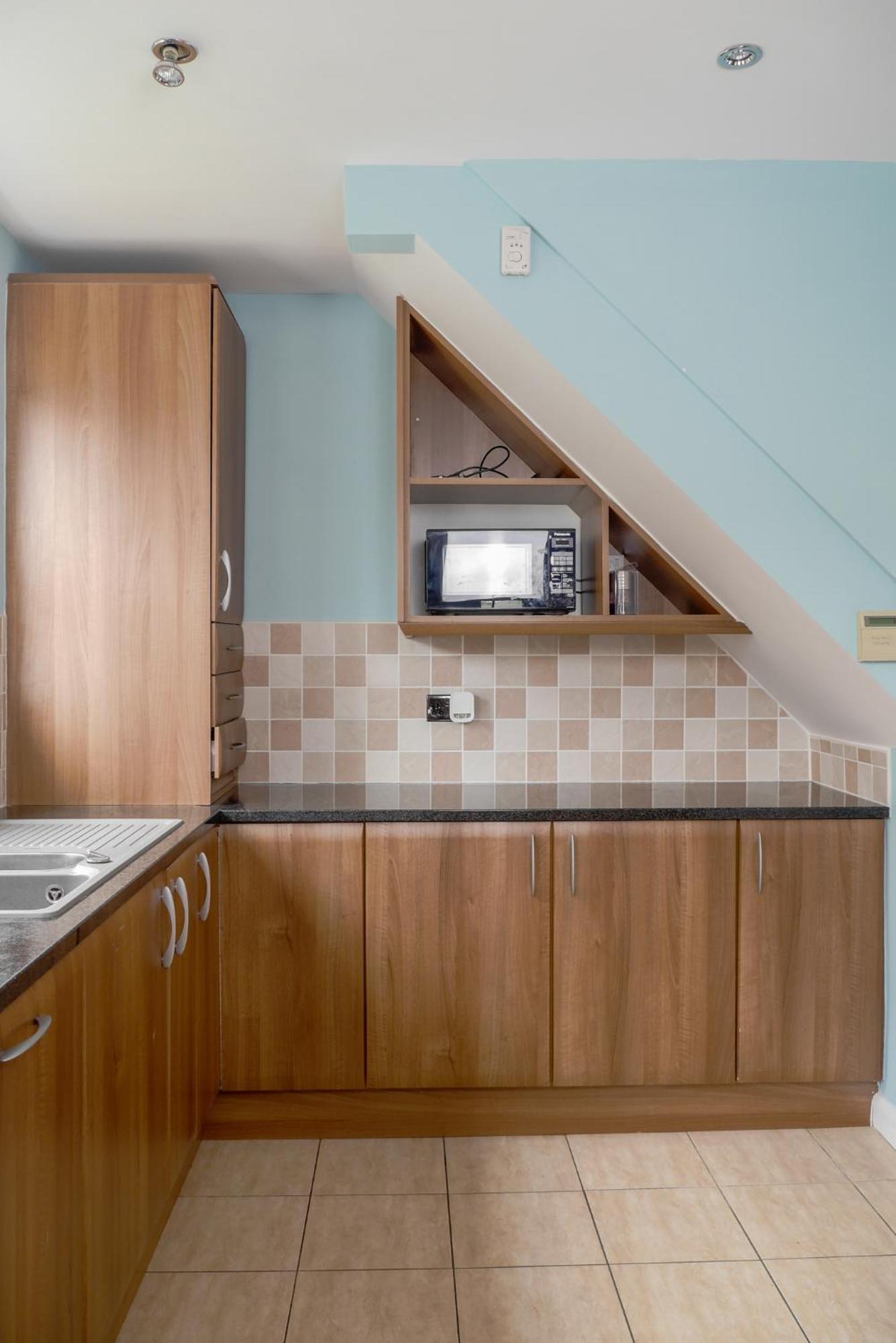 Modern 4 Bedroom Detatched House Стоктон-он-Тис Экстерьер фото